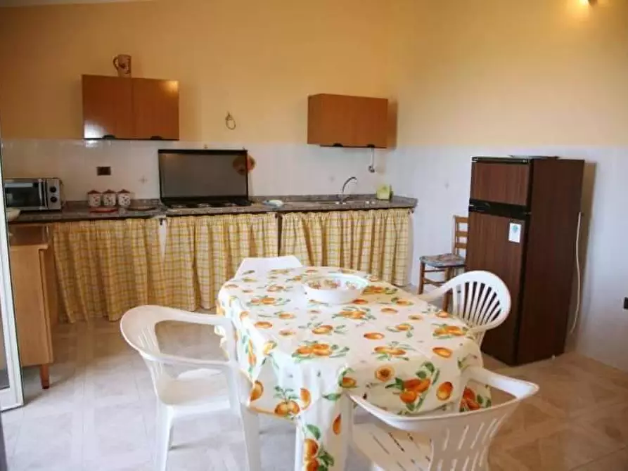 Immagine 1 di Appartamento in affitto  in VIALE GIUSEPPE BERTO a Ricadi