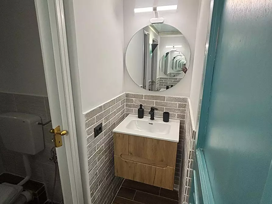 Immagine 5 di Affittacamere in affitto  in Via Francesco Paolo Perez  211 a Palermo