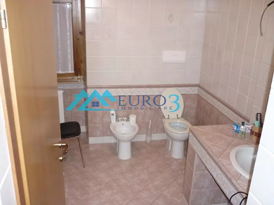 Immagine 15 di Terratetto in vendita  in USCERNO a Montegallo