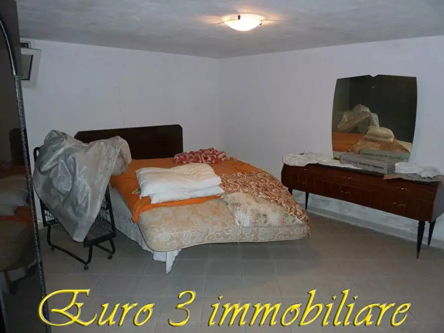 Immagine 5 di Garage in vendita  a Alba Adriatica