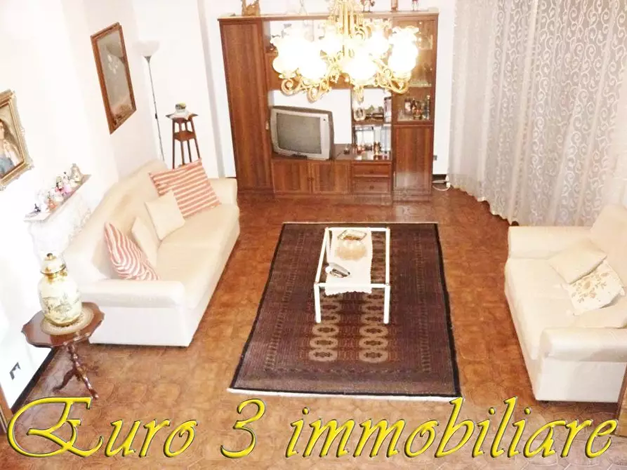 Immagine 7 di Villa in vendita  in CASE DI COCCIA a Folignano