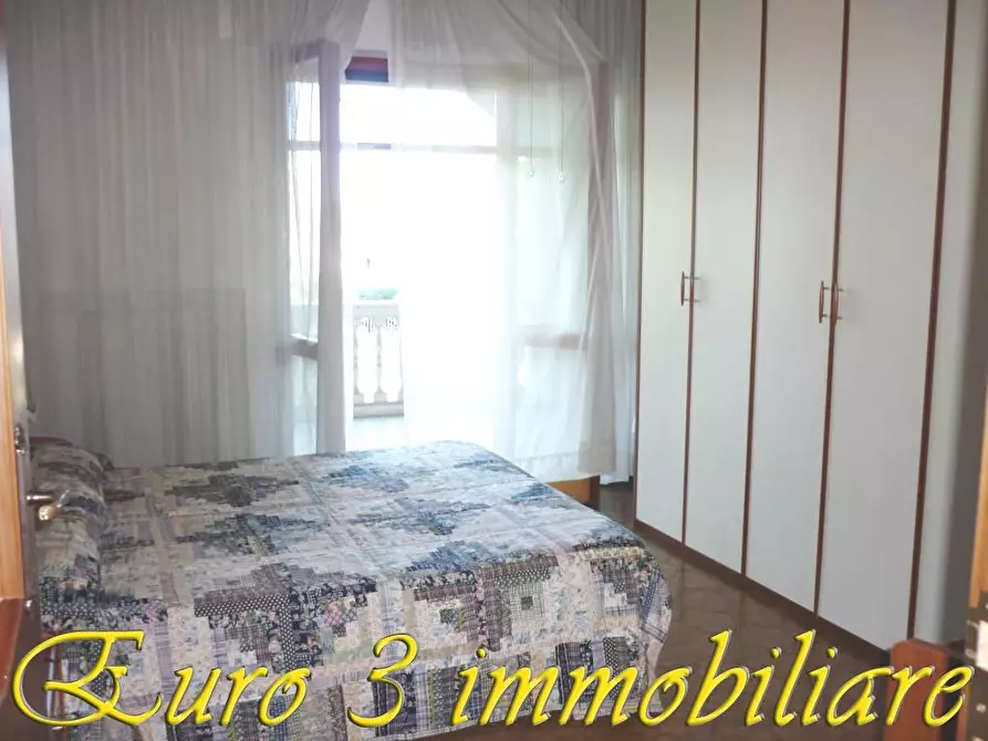 Immagine 8 di Villa in vendita  in CASE DI COCCIA a Folignano