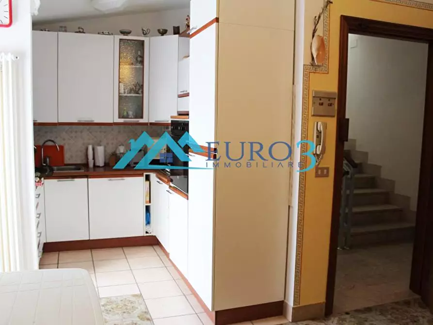 Immagine 3 di Appartamento in vendita  in LUNGOMARE EUROPA,84 a Martinsicuro