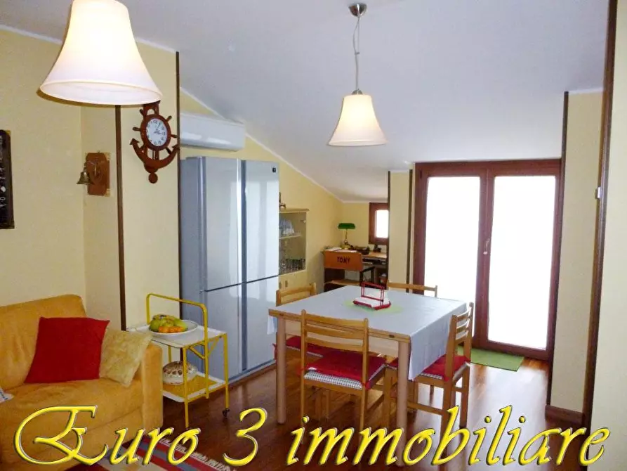 Immagine 1 di Appartamento in vendita  in VIA TOSCANA a Alba Adriatica