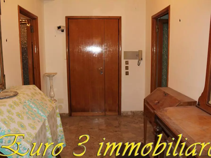 Immagine 5 di Appartamento in vendita  in VIA ROVERETO, a Ascoli Piceno