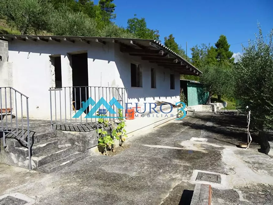 Immagine 1 di Rustico / casale in vendita  in FRAZIONE CAPRIGNANO a Ascoli Piceno