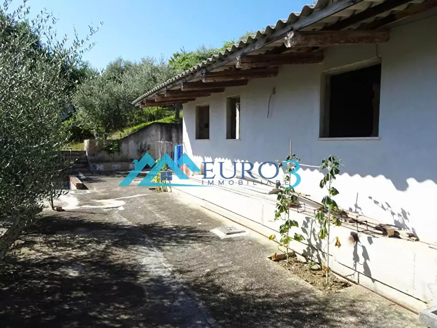 Immagine 9 di Rustico / casale in vendita  in FRAZIONE CAPRIGNANO a Ascoli Piceno