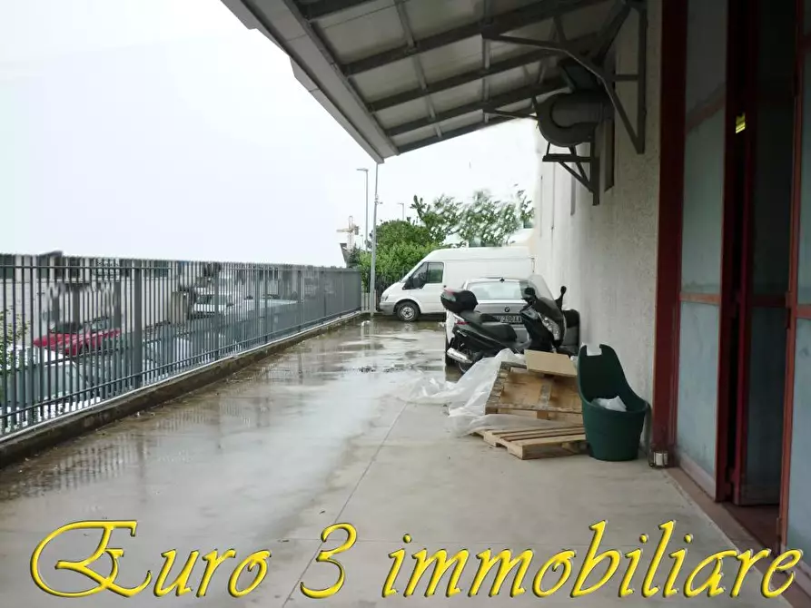 Immagine 8 di Capannone industriale in vendita  in VIA DELL'ASPO,7 a Ascoli Piceno