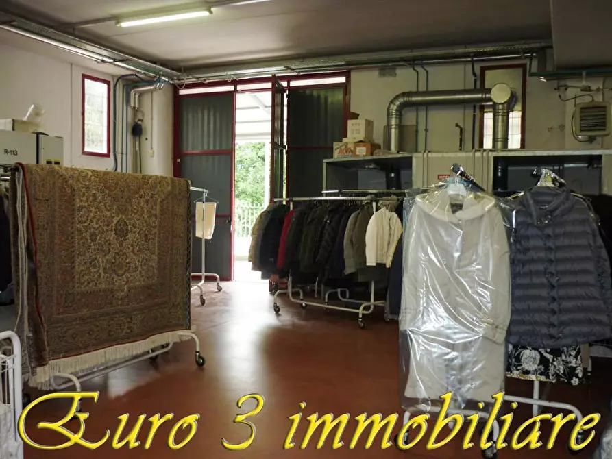 Immagine 9 di Capannone industriale in vendita  in VIA DELL'ASPO,7 a Ascoli Piceno