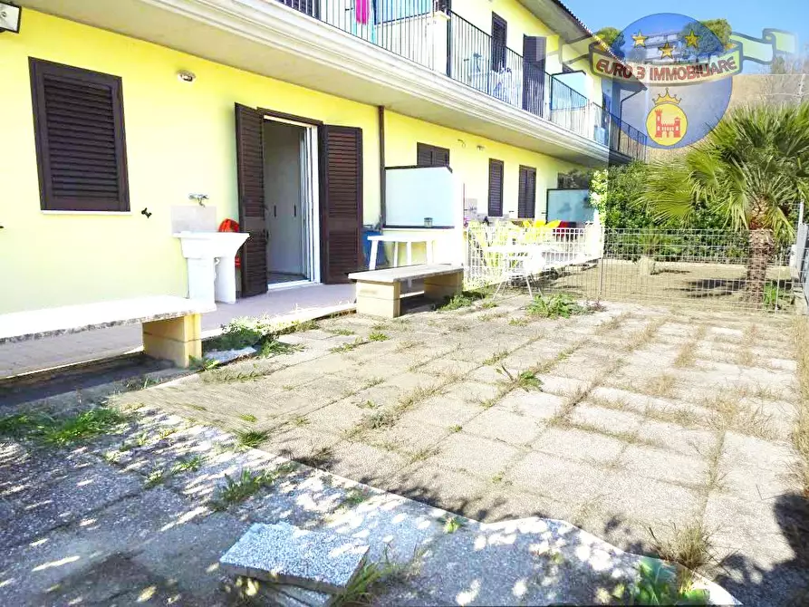 Immagine 1 di Appartamento in vendita  in VIA SALARIA 105/A a Colli Del Tronto