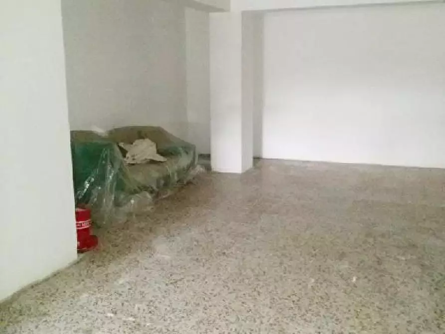Immagine 5 di Garage in vendita  in VIALE ASSISI N.20 a Folignano