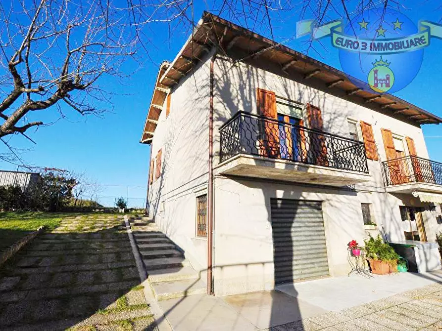 Immagine 1 di Casa indipendente in vendita  in CONTRADA COLLECHIARO,8 a Comunanza