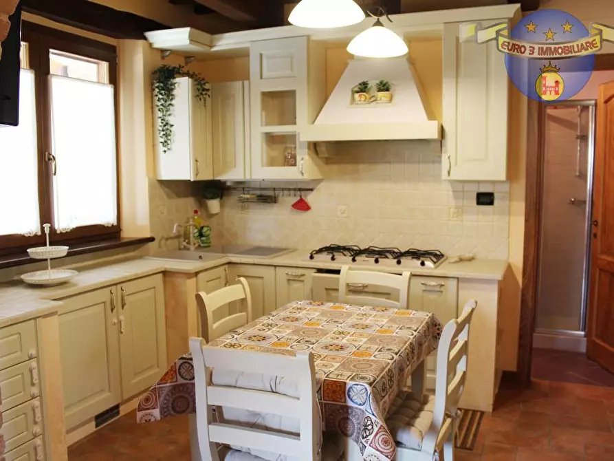 Immagine 2 di Rustico / casale in vendita  in LOCALITA' RUSTICI a Amandola