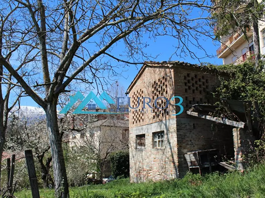 Immagine 3 di Casa indipendente in vendita  in VIA PIGNOTTO a Amandola