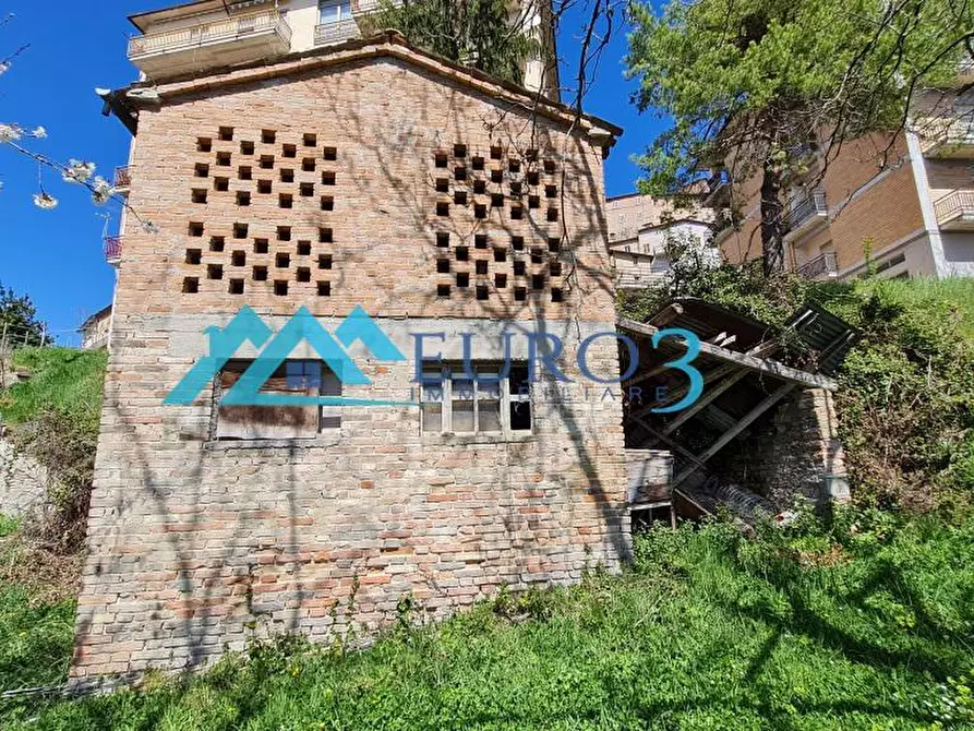 Immagine 4 di Casa indipendente in vendita  in VIA PIGNOTTO a Amandola