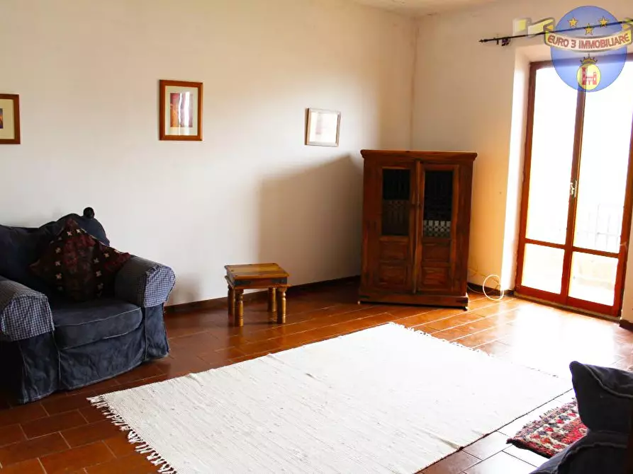 Immagine 2 di Villa in vendita  in MONTAZZOLINO a Montefortino