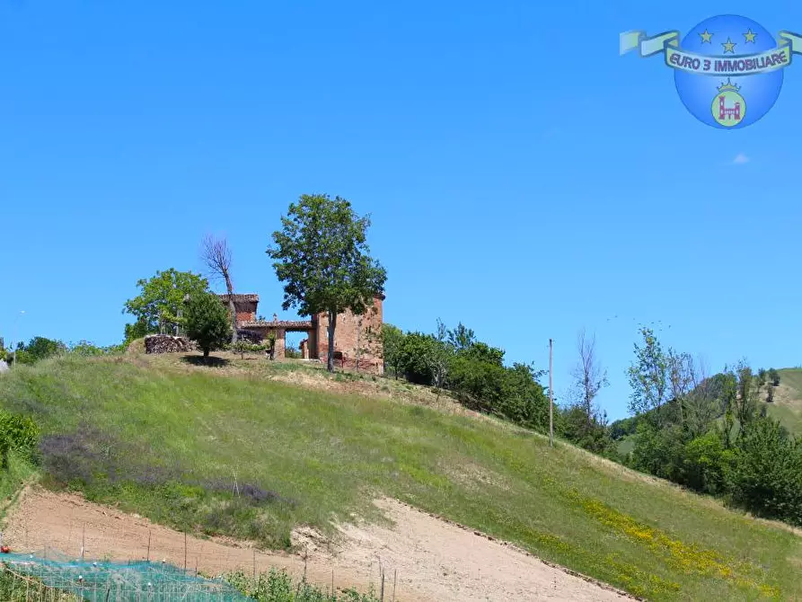 Immagine 3 di Rustico / casale in vendita  in RUSTICI a Amandola