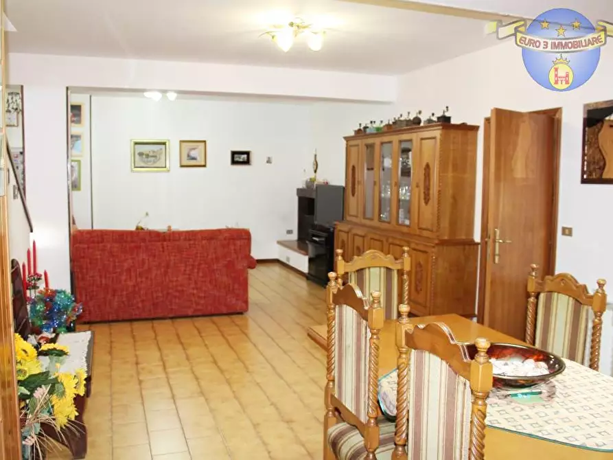 Immagine 4 di Villa in vendita  in VIA ANEMONI a Ascoli Piceno