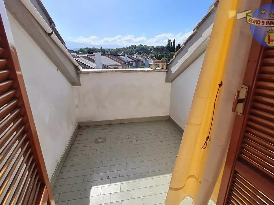 Immagine 8 di Villa in vendita  in VIA ANEMONI a Ascoli Piceno