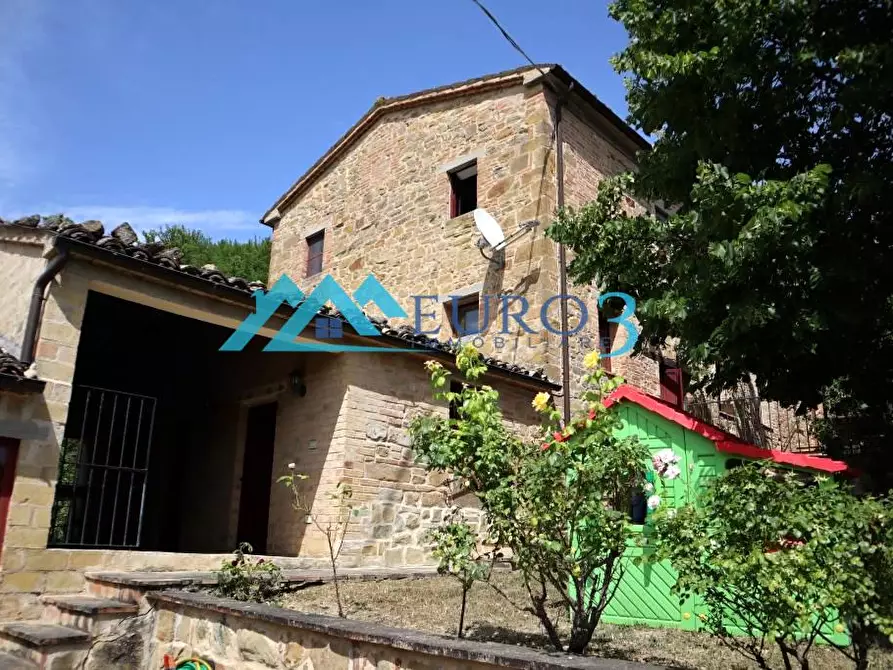 Immagine 11 di Rustico / casale in vendita  in CONTRADA CERRARRA a Amandola