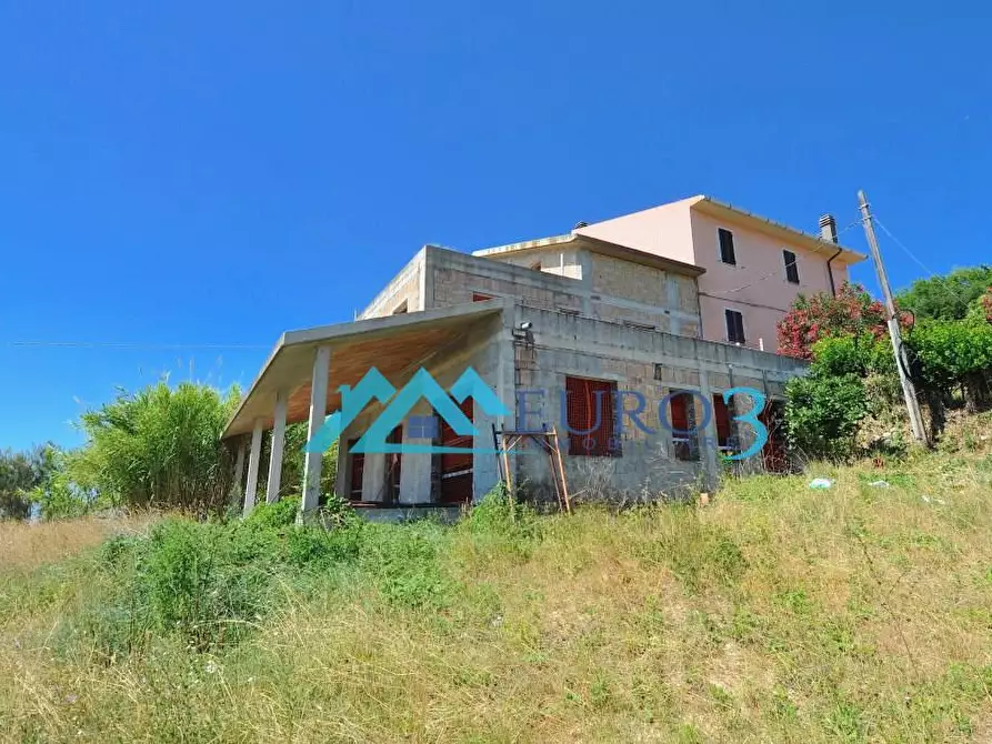 Immagine 9 di Villa in vendita  a Acquaviva Picena