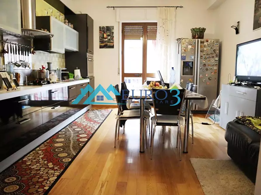 Immagine 1 di Appartamento in vendita  in VIA CENCIARINI a Folignano