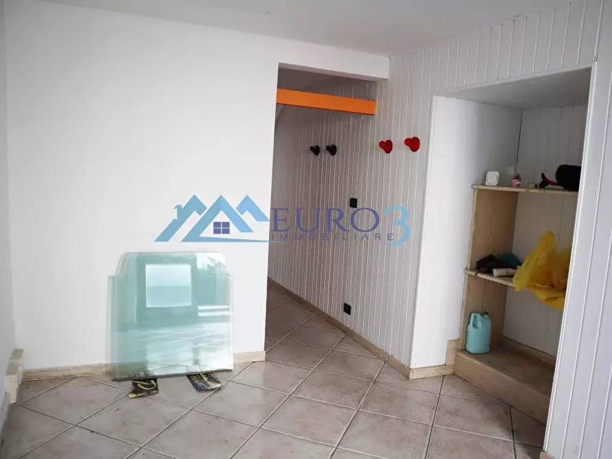 Immagine 4 di Ufficio in vendita  in VIA CAIROLI a Ascoli Piceno