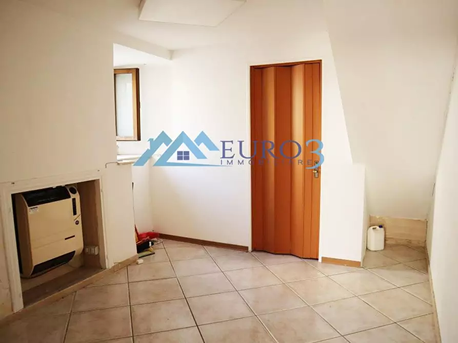 Immagine 5 di Ufficio in vendita  in VIA CAIROLI a Ascoli Piceno