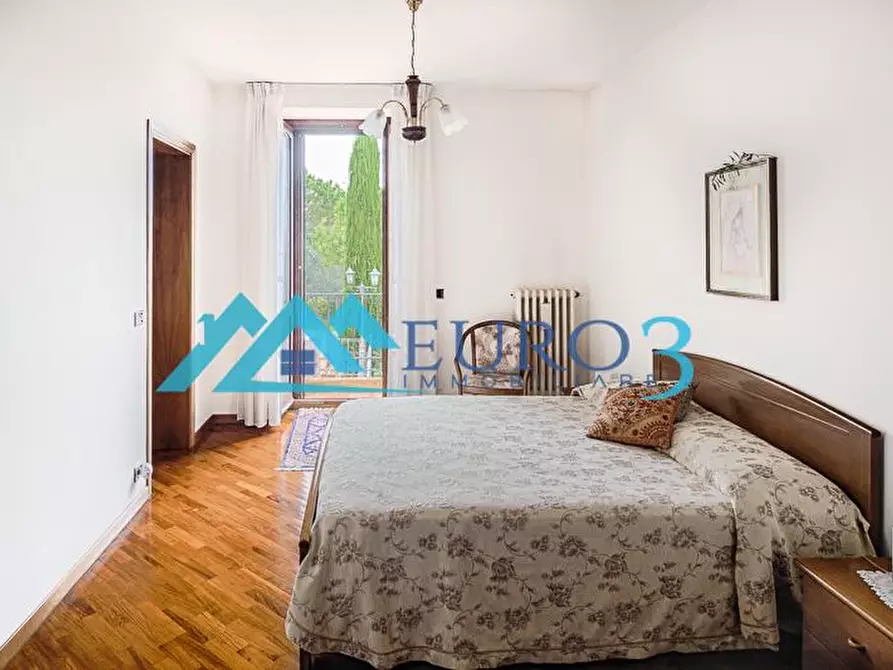 Immagine 8 di Immobile di prestigio in vendita  in VIA FRANCESCO GRIFONI 5 a Rapagnano