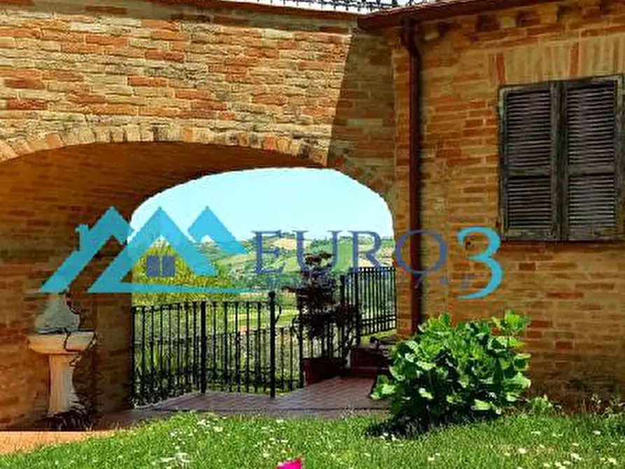 Immagine 13 di Immobile di prestigio in vendita  in VIA FRANCESCO GRIFONI 5 a Rapagnano