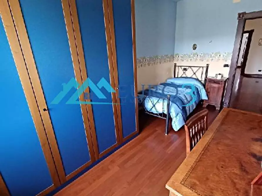 Immagine 11 di Rustico / casale in vendita  a Folignano