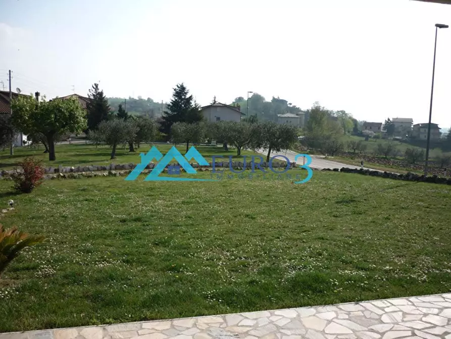 Immagine 26 di Rustico / casale in vendita  a Folignano