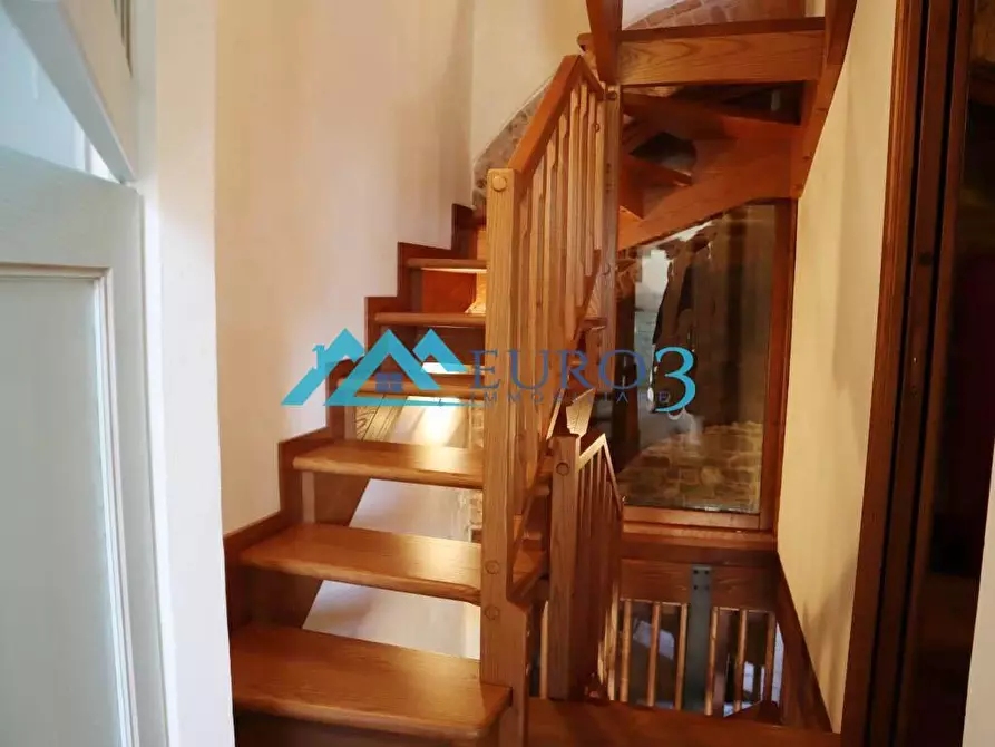 Immagine 9 di Immobile di prestigio in vendita  in DI FRONTE L'OSPEDALE a Amandola