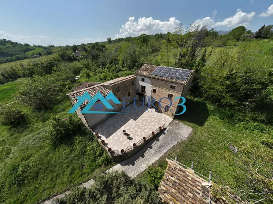 Immagine 2 di Porzione di casa in vendita  in CONTRADA SAN COSTANZO a San Ginesio