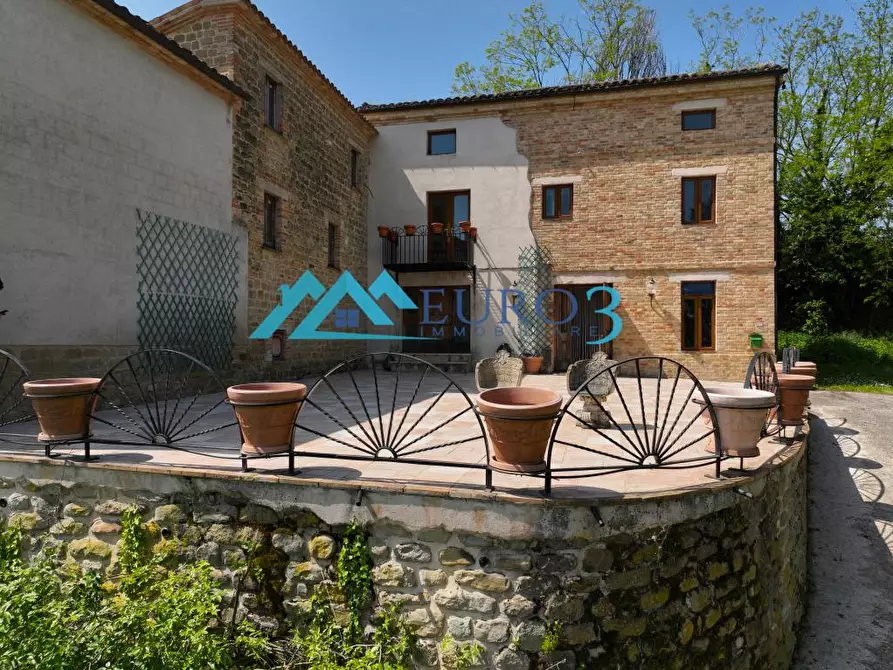 Immagine 4 di Porzione di casa in vendita  in CONTRADA SAN COSTANZO a San Ginesio