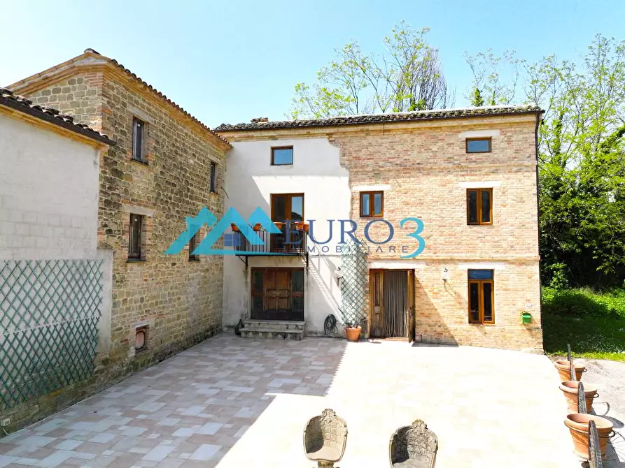 Immagine 5 di Porzione di casa in vendita  in CONTRADA SAN COSTANZO a San Ginesio