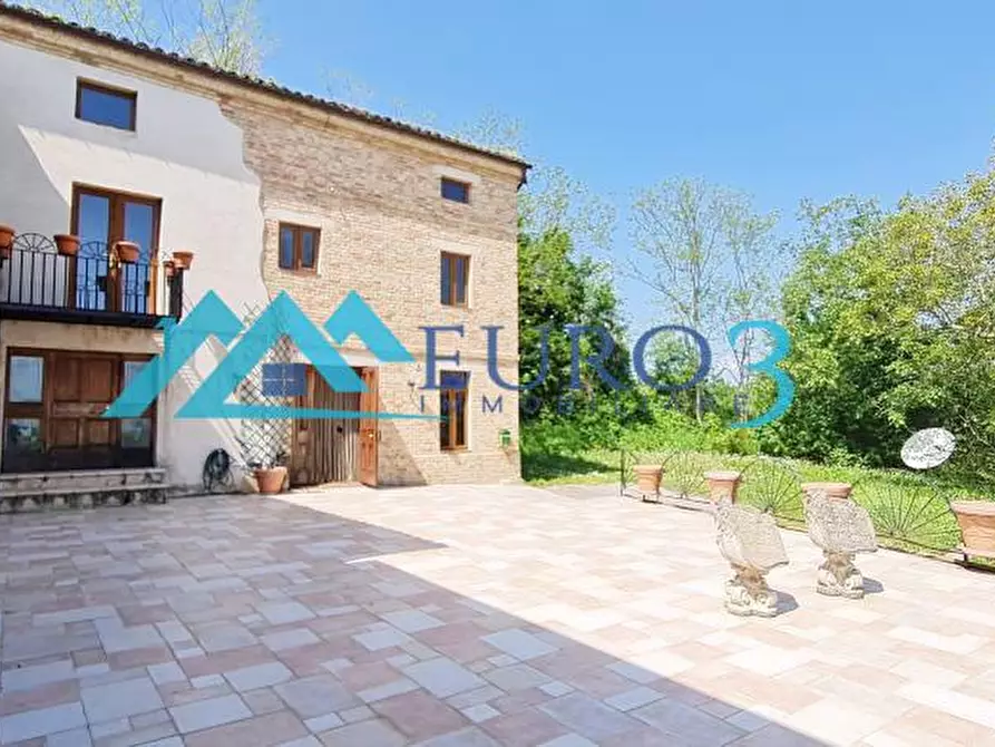 Immagine 12 di Porzione di casa in vendita  in CONTRADA SAN COSTANZO a San Ginesio