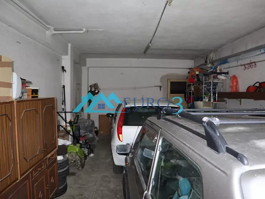 Immagine 5 di Appartamento in vendita  in STRADA STATALE PICENA N.78 a Roccafluvione