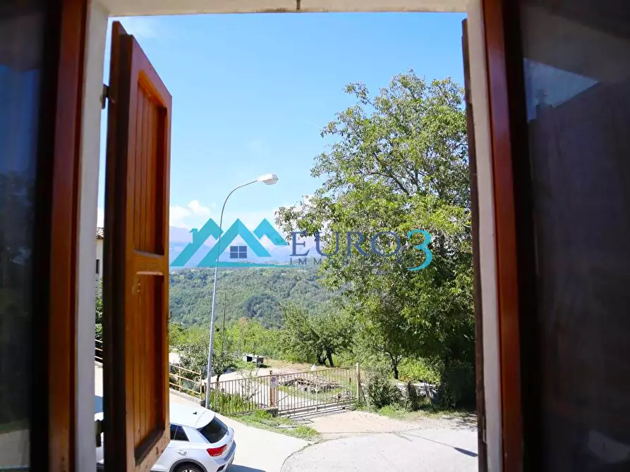 Immagine 2 di Terratetto in vendita  a Comunanza