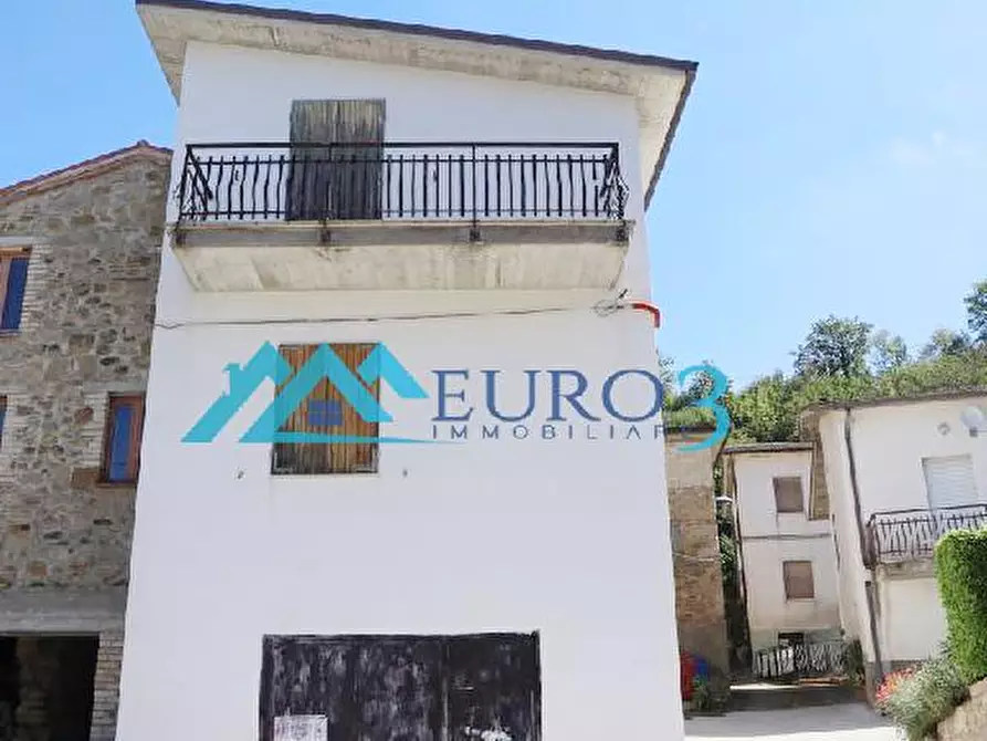 Immagine 4 di Terratetto in vendita  a Comunanza