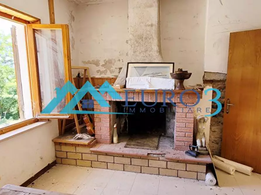 Immagine 8 di Terratetto in vendita  a Comunanza