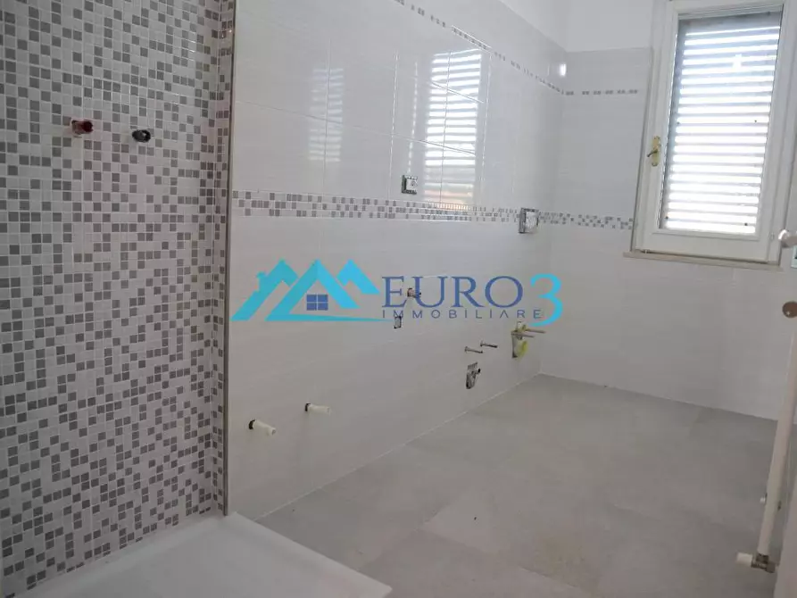 Immagine 20 di Villa in vendita  in VIA VIBRATA,16 a Nereto