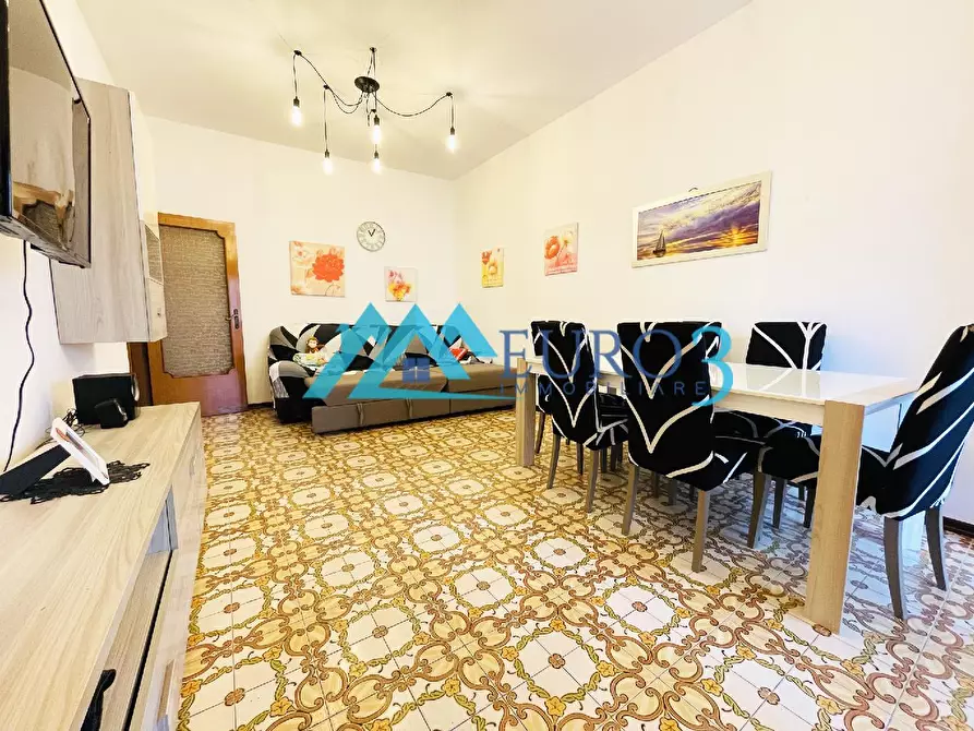 Immagine 1 di Appartamento in vendita  in VIALE GIUSEPPE MAZZINI 116 a Alba Adriatica
