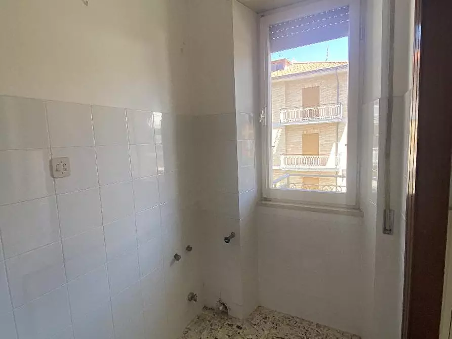 Immagine 9 di Appartamento in vendita  in VIA LUIGI MERLI a Ascoli Piceno