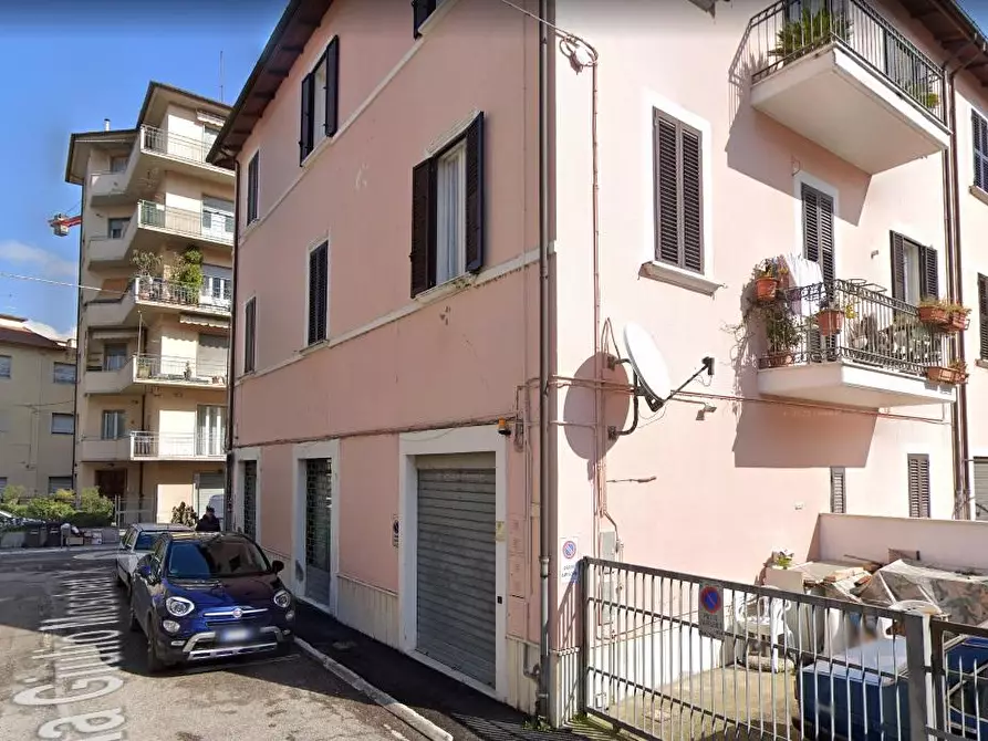 Immagine 5 di Locale commerciale in vendita  in VIA ERASMO MARI a Ascoli Piceno