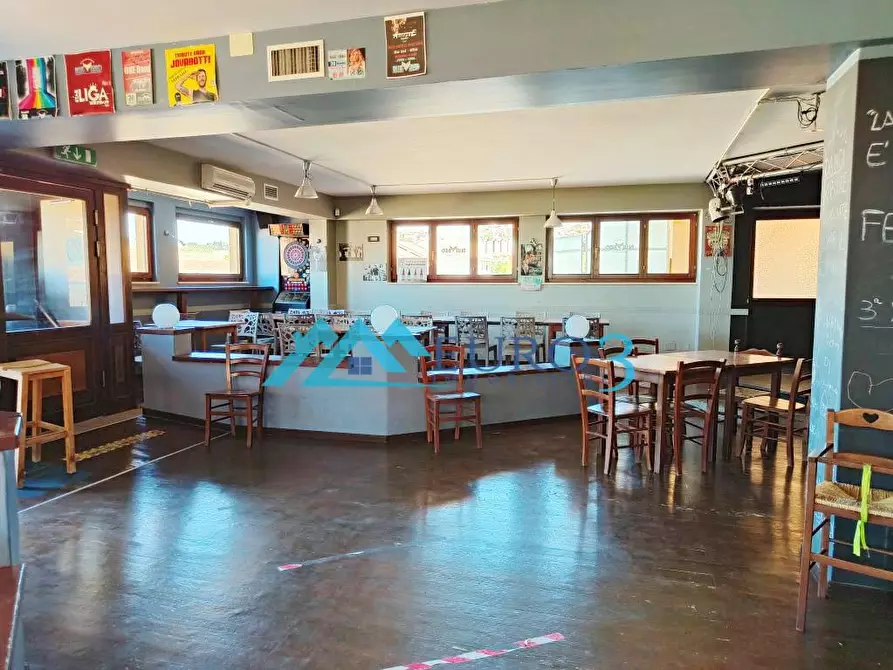 Immagine 1 di Attività commerciale in vendita  in VIA I MAGGIO a Offida