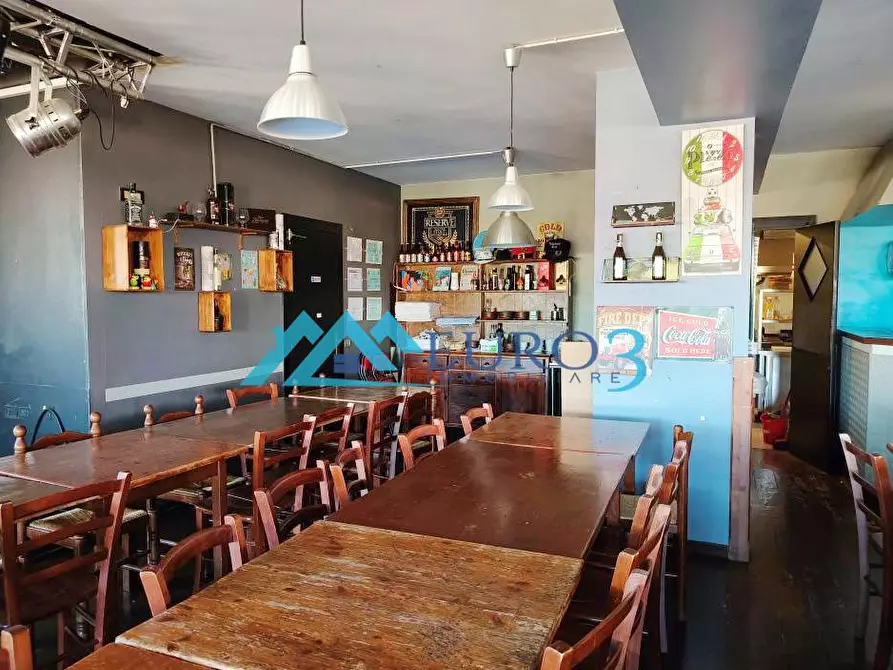 Immagine 2 di Attività commerciale in vendita  in VIA I MAGGIO a Offida