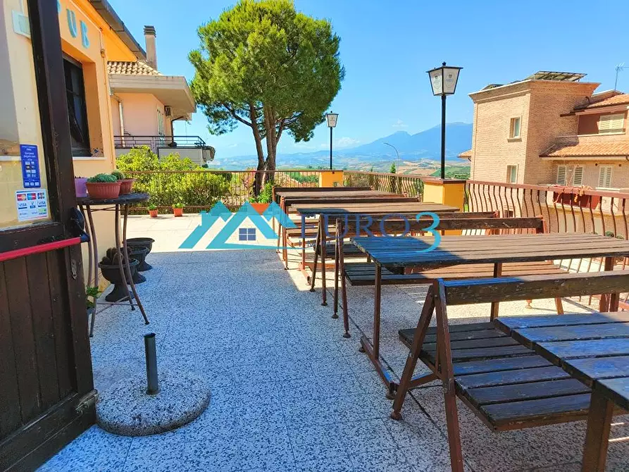 Immagine 4 di Attività commerciale in vendita  in VIA I MAGGIO a Offida