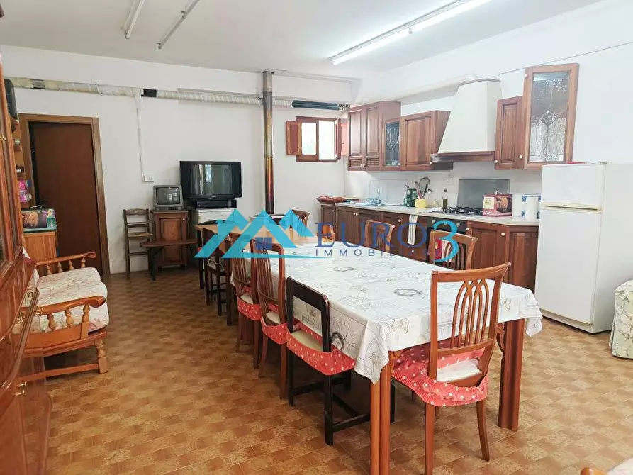 Immagine 9 di Casa indipendente in vendita  in STRADA SALARE a Roccafluvione