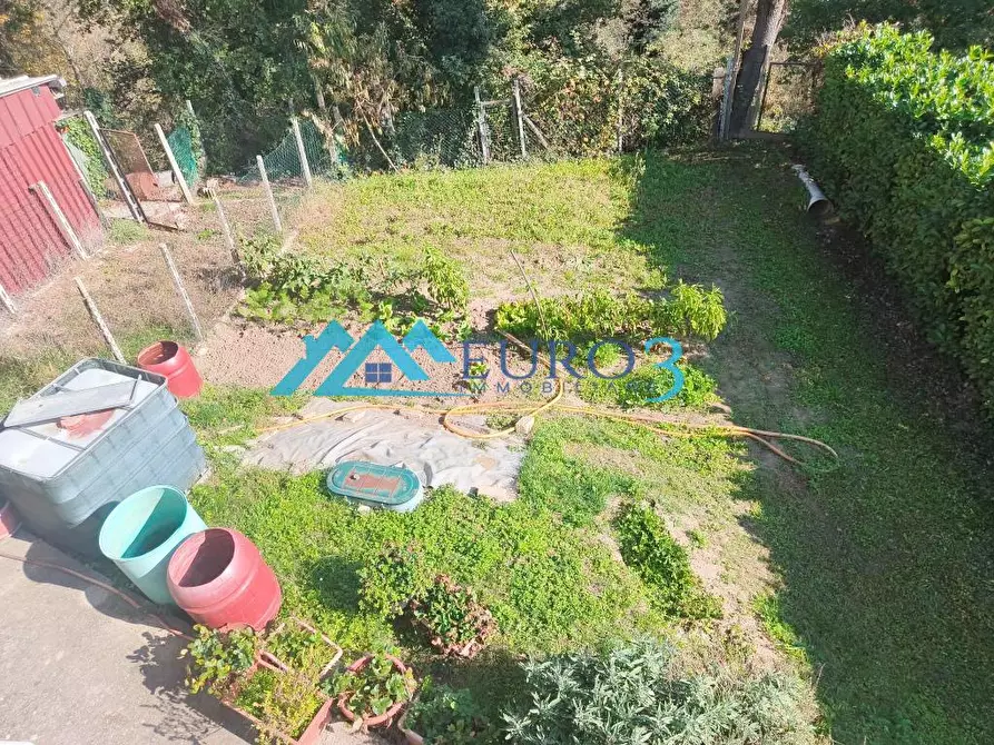 Immagine 16 di Casa indipendente in vendita  in STRADA SALARE a Roccafluvione